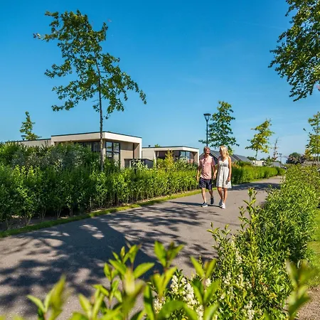別荘 Modern With Dishwasher, Near The Ijssel Olburgen